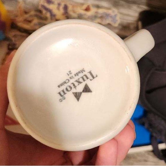 Waffle House Happy Holidays Christmas Mugs White Tuxton Ceramic - Picture 7 of 9